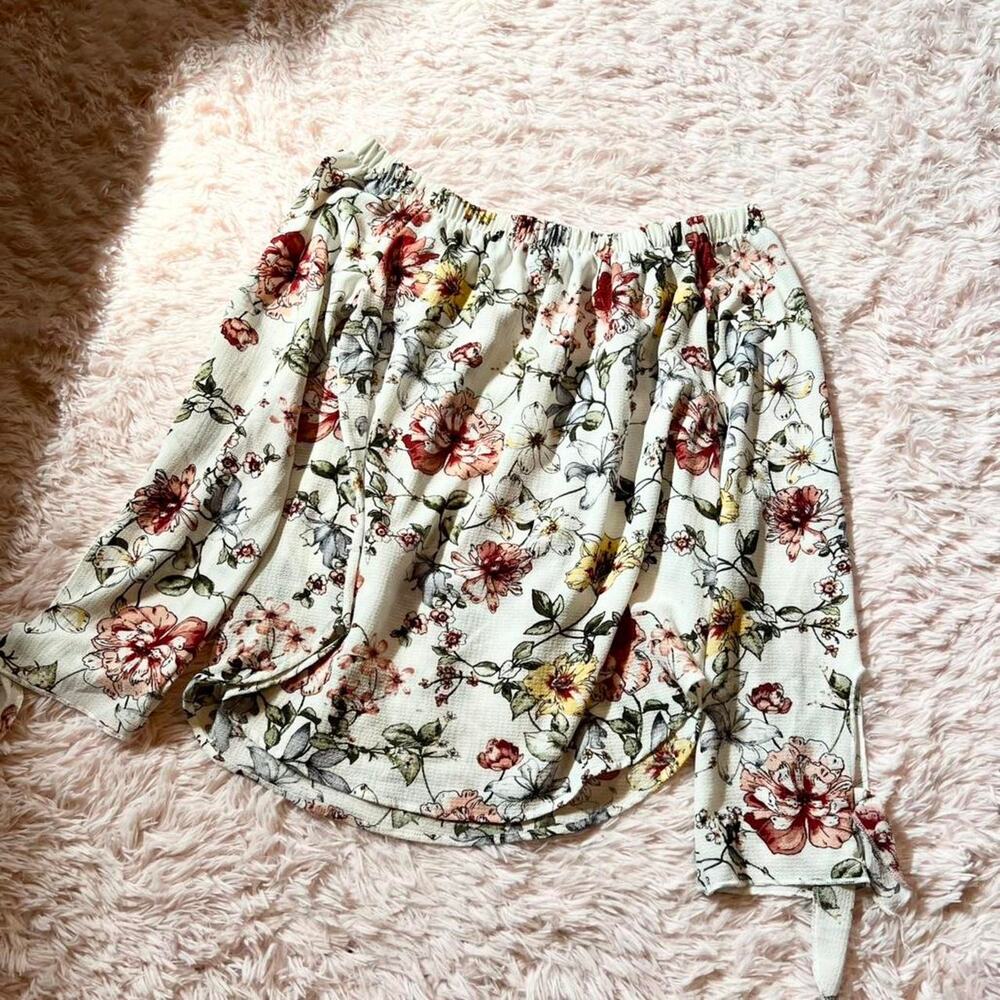 Off Shoulder Floral Cottage Core Hippie REN Faire Fairy Core Whimsical Blouse